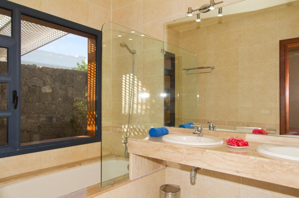 Sun Grove Villas & Spa Playa Blanca  Eksteriør billede